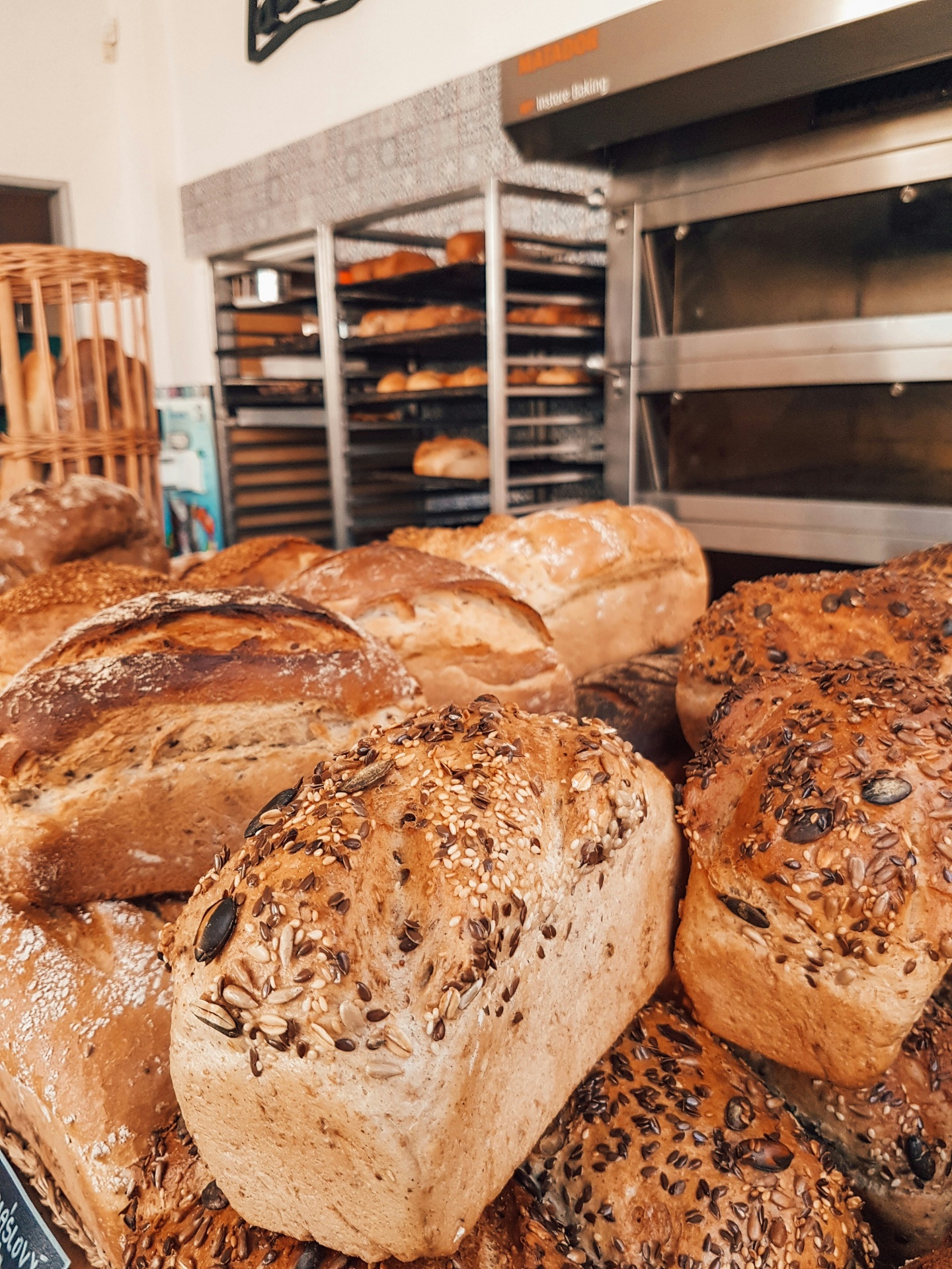 Pains artisanaux fraîchement cuits à la boulangerie Banette de Saint-Louis